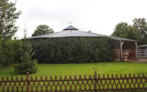 Aussenansicht Longierhalle